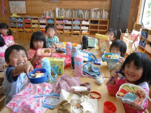 つばさ保育園 みんなで給食！